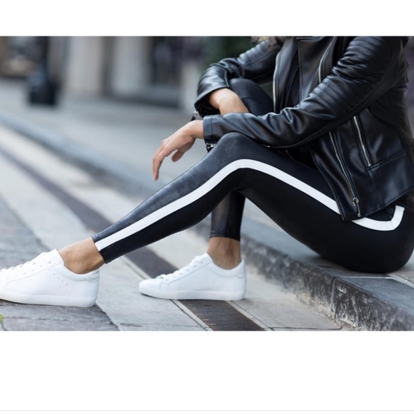 Spanx leggings. Good condition. - Picture 3 of 4